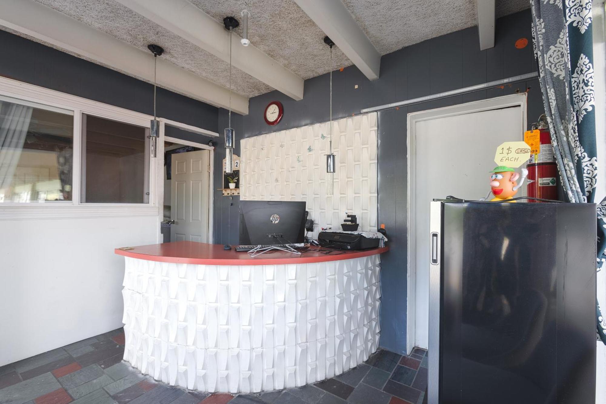 Sonrise Inn Lincoln Hwy By Oyo Breezewood Екстериор снимка