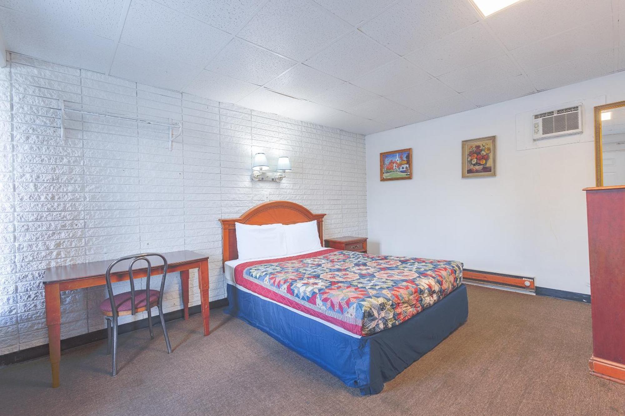 Sonrise Inn Lincoln Hwy By Oyo Breezewood Екстериор снимка