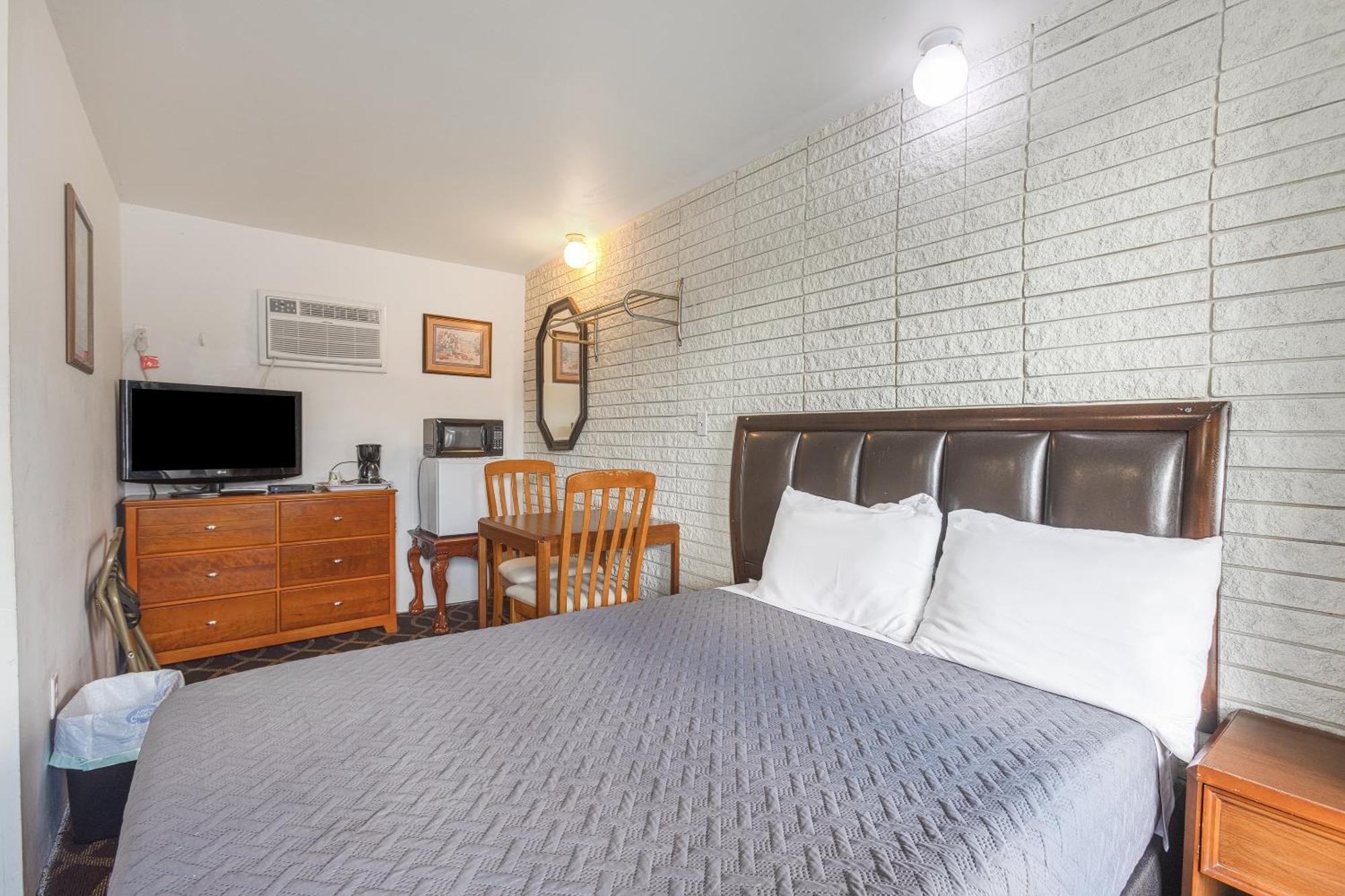 Sonrise Inn Lincoln Hwy By Oyo Breezewood Екстериор снимка