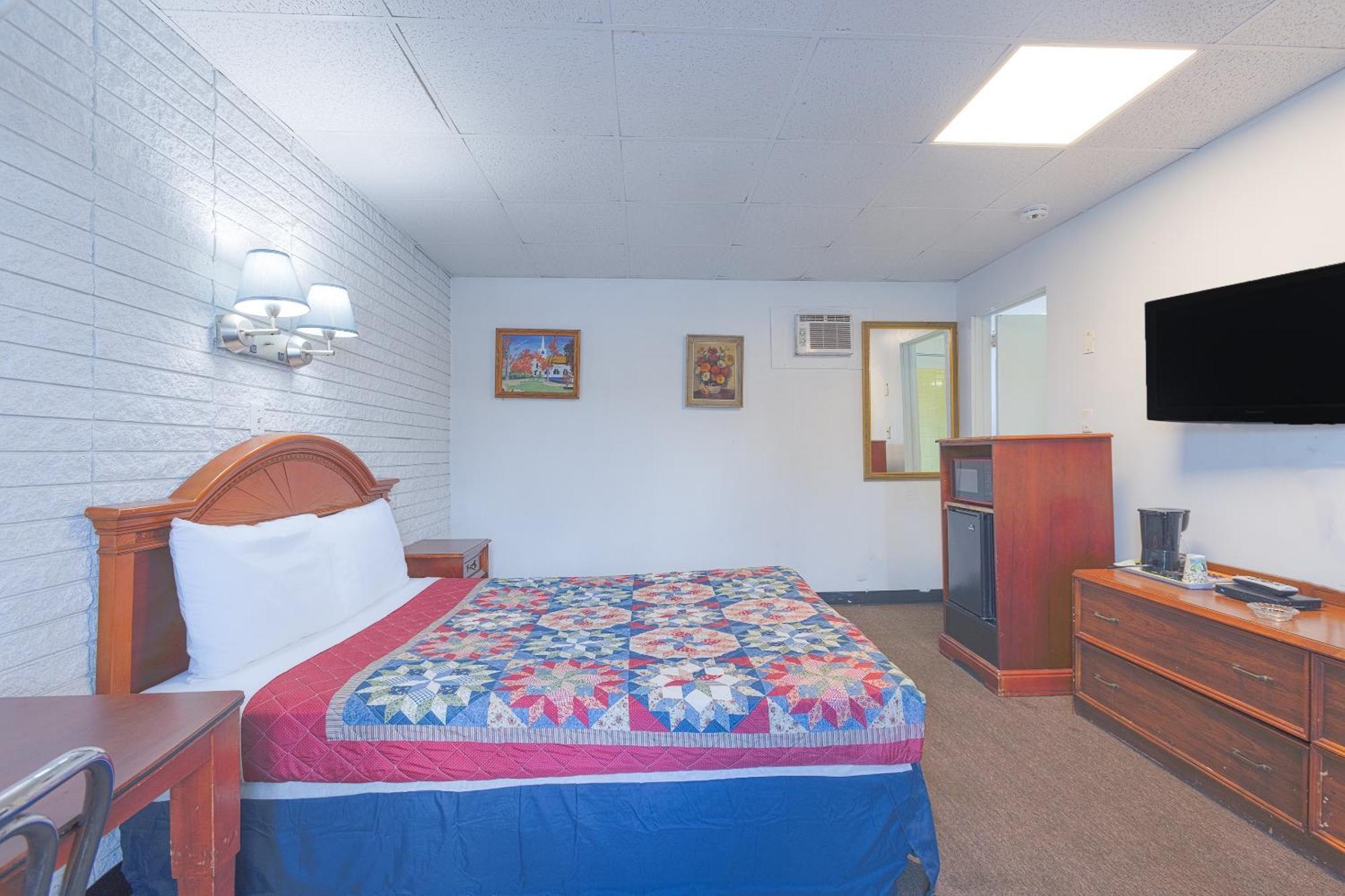 Sonrise Inn Lincoln Hwy By Oyo Breezewood Екстериор снимка