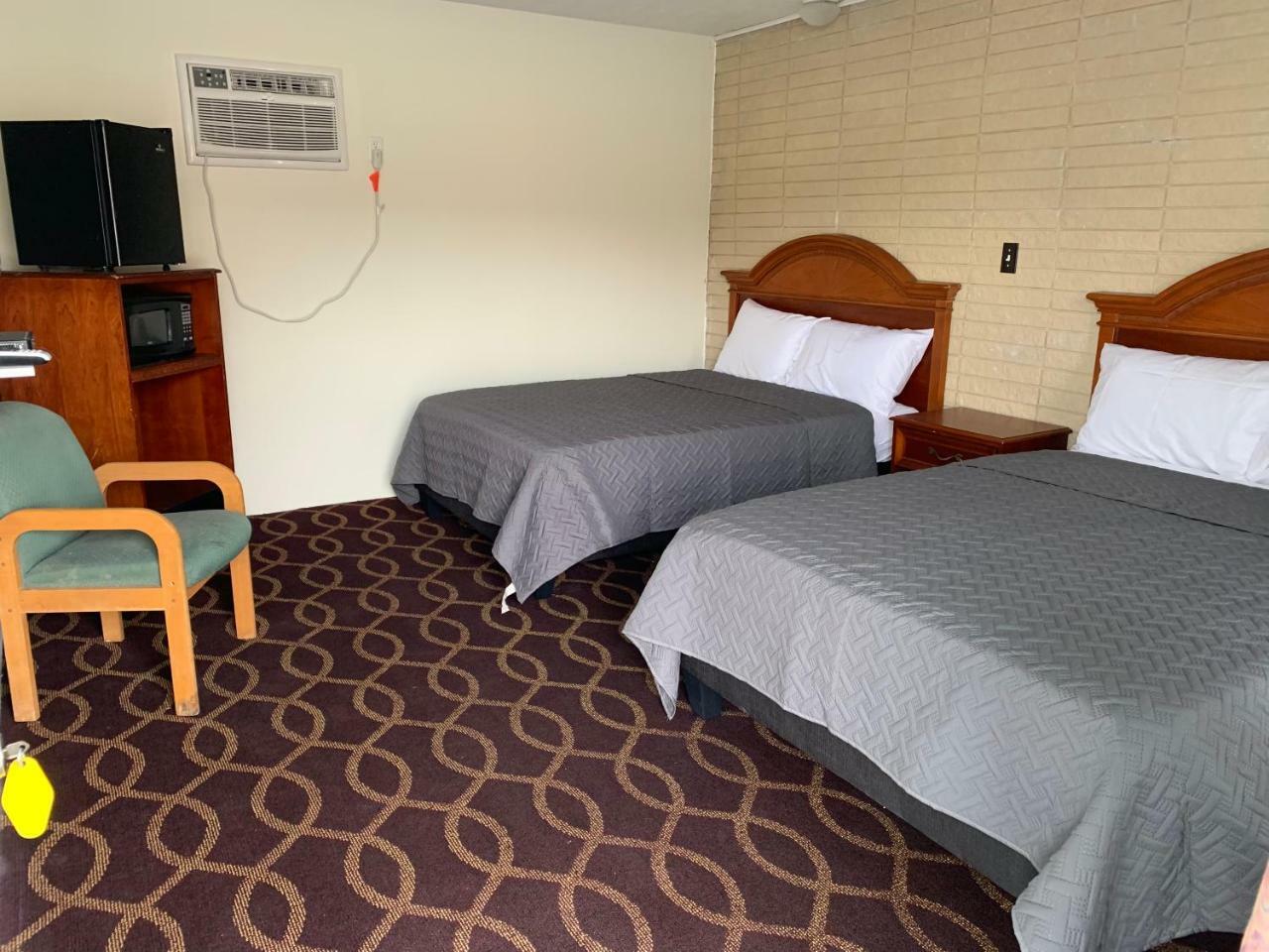 Sonrise Inn Lincoln Hwy By Oyo Breezewood Екстериор снимка